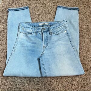 Athleta Scultek Light Wash Ankle Crop Jeans women's size 2